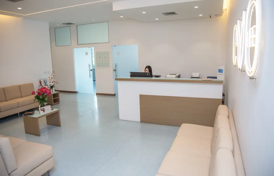 Evo Cell Clinic reception in Medellin, Colombia
